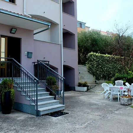 Spring Apartment Apartament *