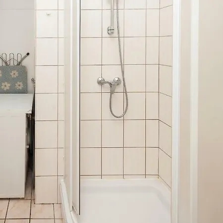 Spring Apartment *